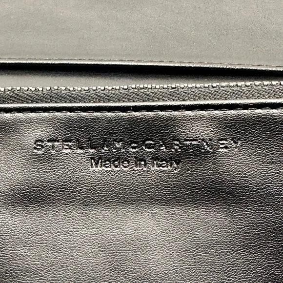 STELLA MCCARTNEY
Vegan Suede Continental Wallet - Picture 8 of 11